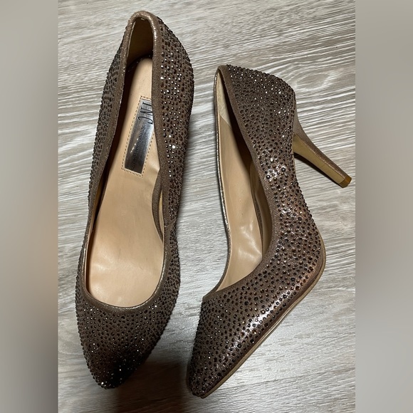 Inc New International Concepts Womens Zitah6 Gold Sequin Pumps 8.5 Box $89 - Picture 2 of 3
